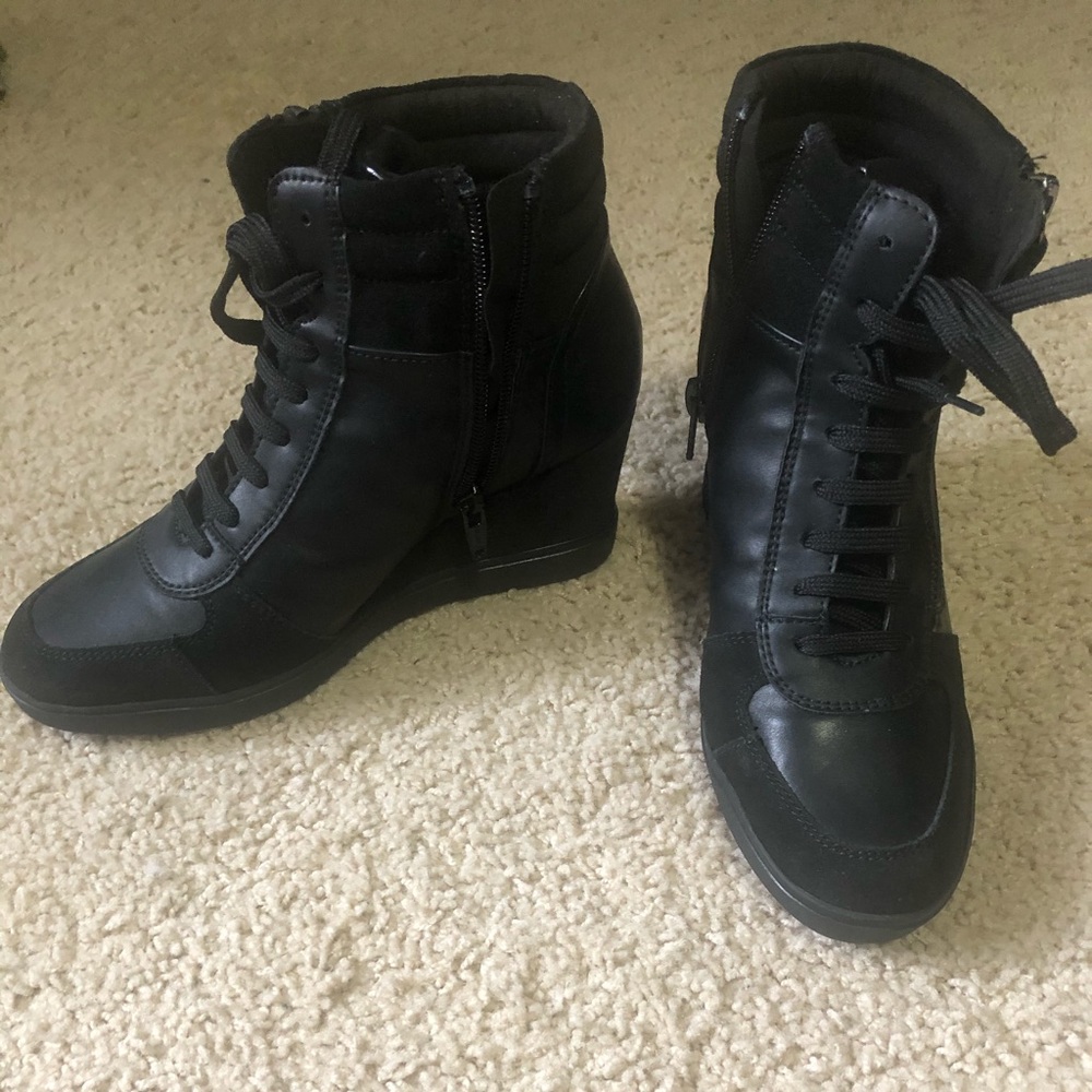 Wedge sneakers NEVER WORN GEOX size 5